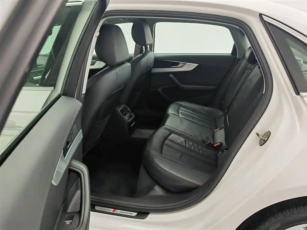 Audi A4L 2019 40 TFSI Fashion (China V) фото 15