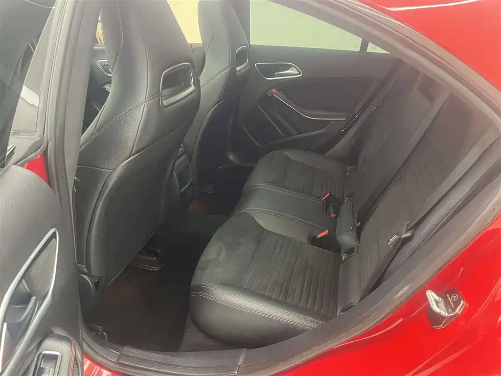 Mercedes-Benz CLA (Import) 2017 CLA 220 4MATIC фото 16