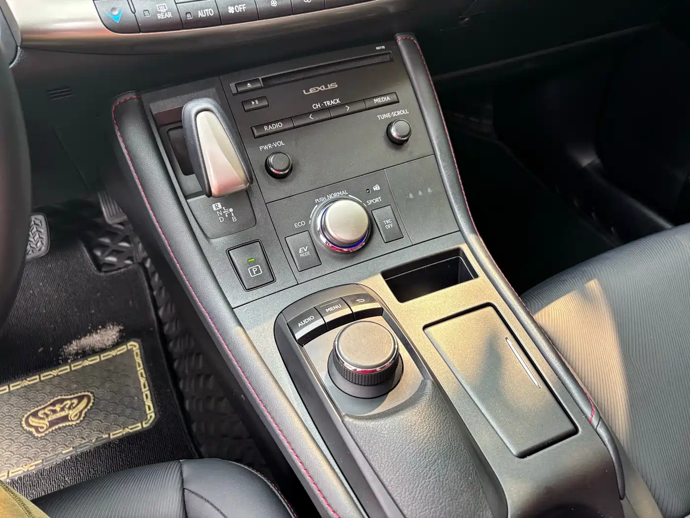 Lexus CT 2017 CT200h Comfort (Single Color, China V) фото 17