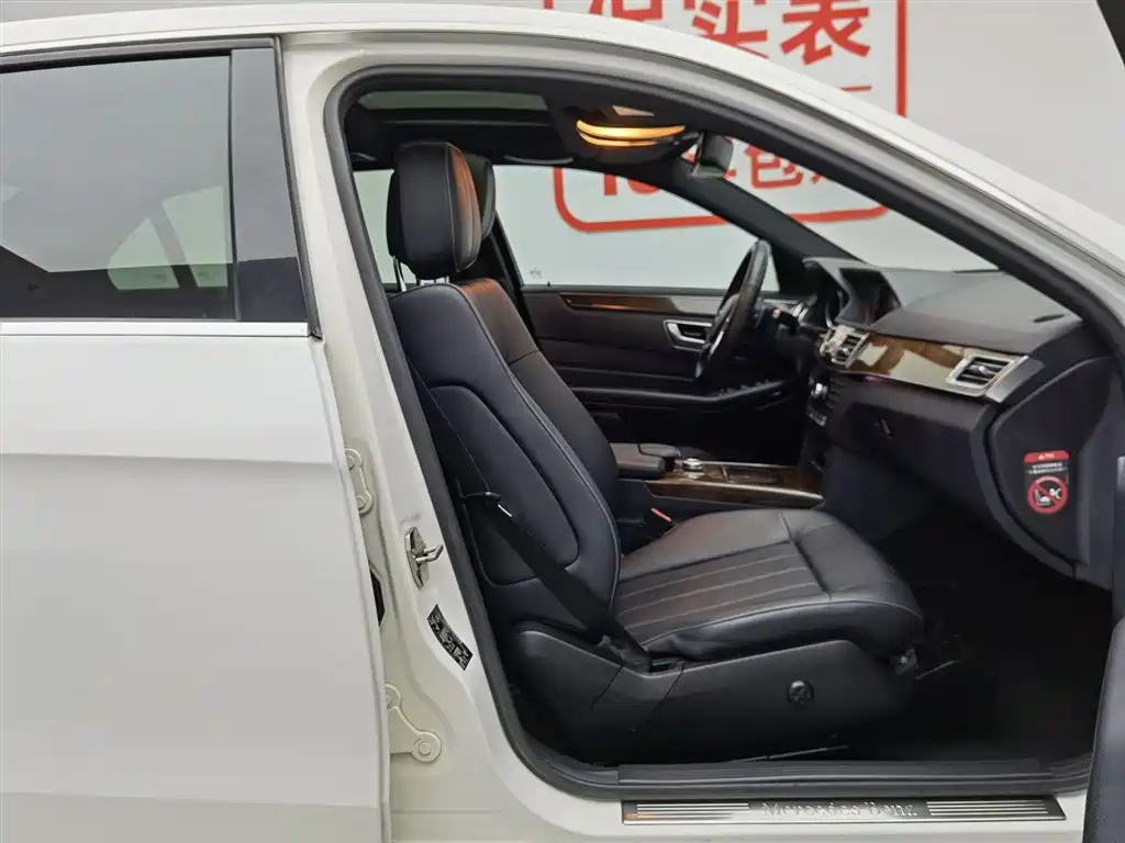 Mercedes-Benz E-Class 2015 E 260 L фото 23