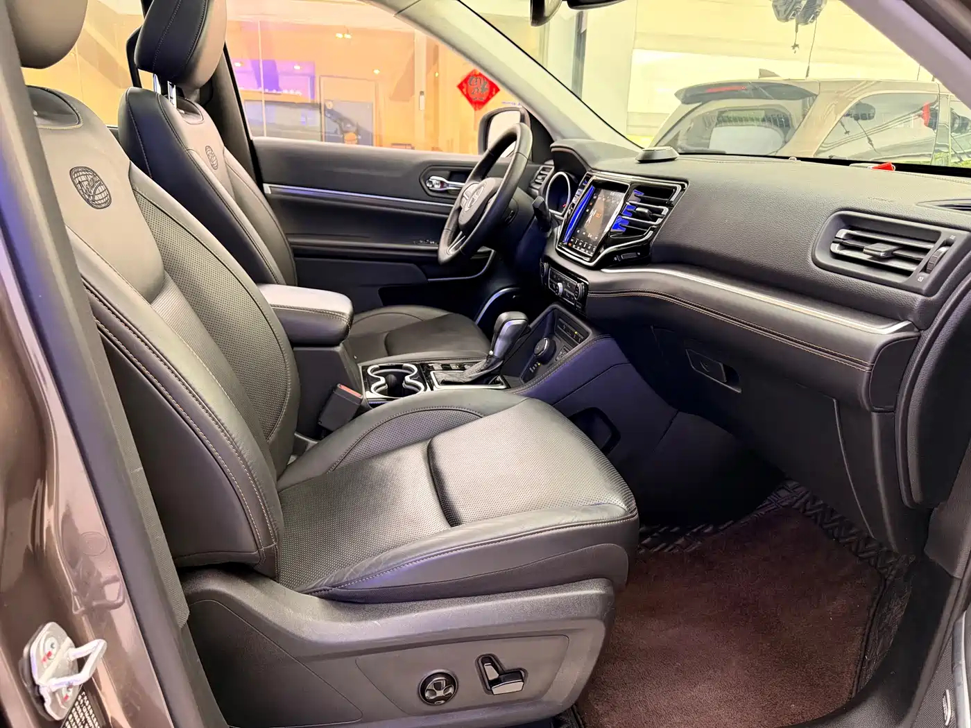 Jeep Grand Commander 2018 2018 2.0T AWD Intelligent Edition (China V)
