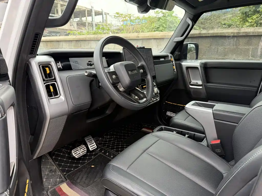 iCAR V23 2025