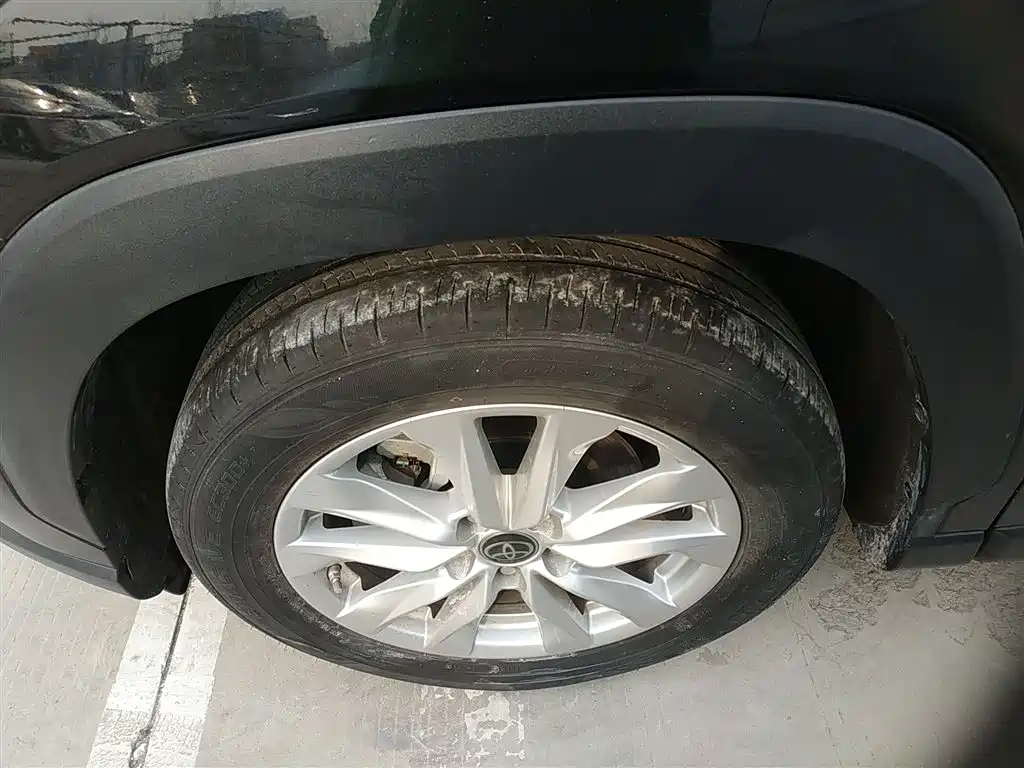 Toyota Corolla Cross 2022 2.0L Premium Edition фото 25