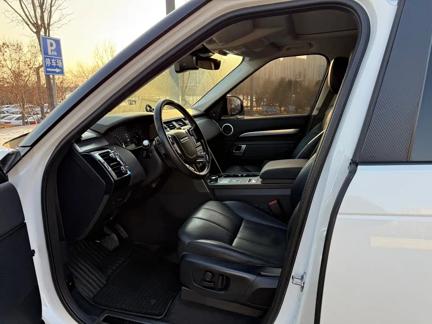 Land Rover Discovery 2020 3.0 SC V6 30th Anniversary Special Edition фото 4