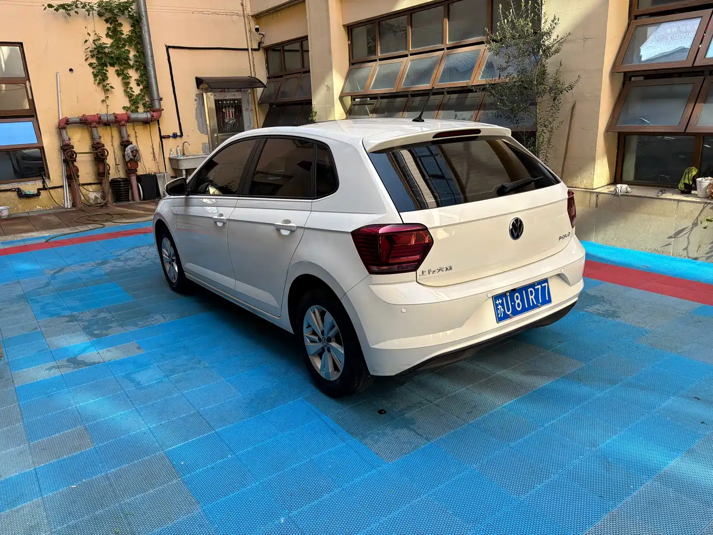 Volkswagen Polo 2021 Plus 1.5L Automatic Panorama Enjoyment Edition фото 12