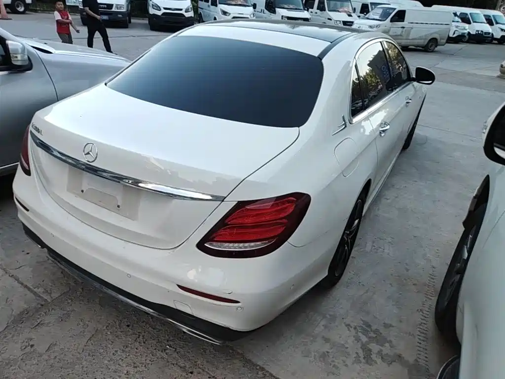 Mercedes-Benz E-Class 2020 Facelift E 300 L Sport Exclusive фото 7