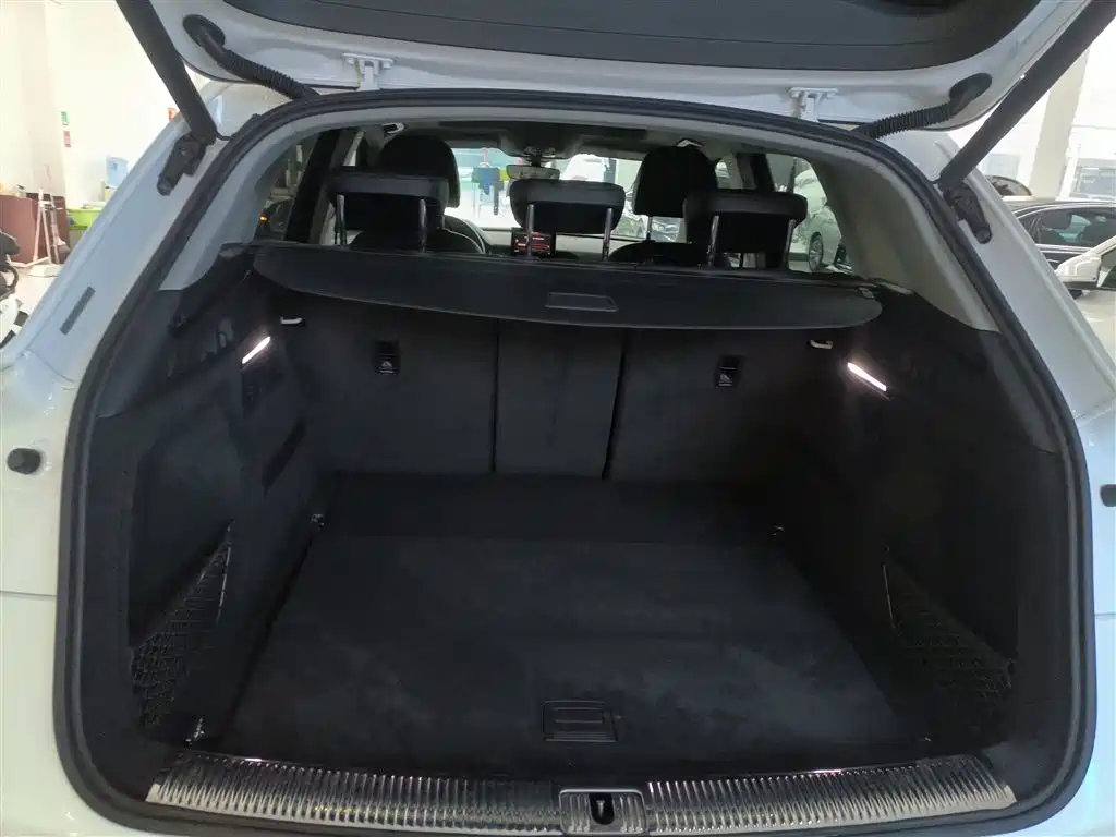 Audi Q5L 2020 Facelift 40 TFSI Honor Progressive фото 9