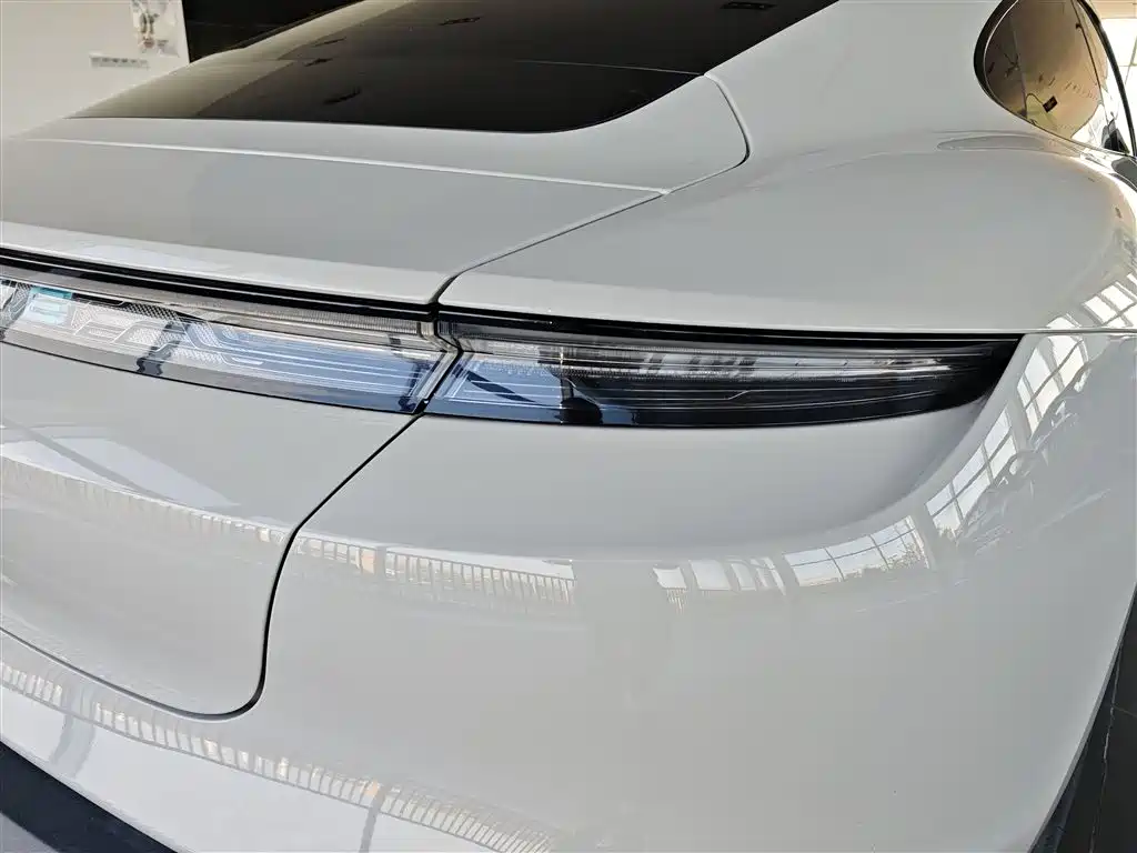 Porsche Taycan 2020 Taycan фото 8
