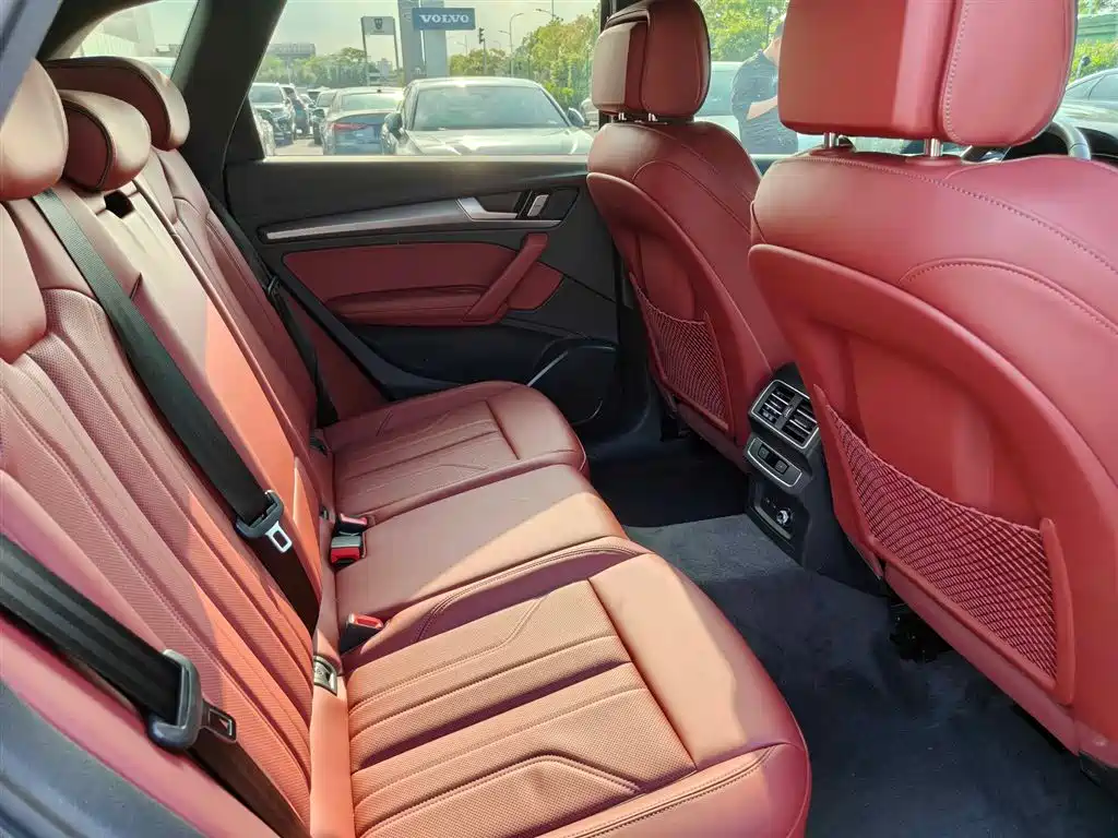 Audi Q5L 2025 40 TFSI Luxury Dynamic фото 15