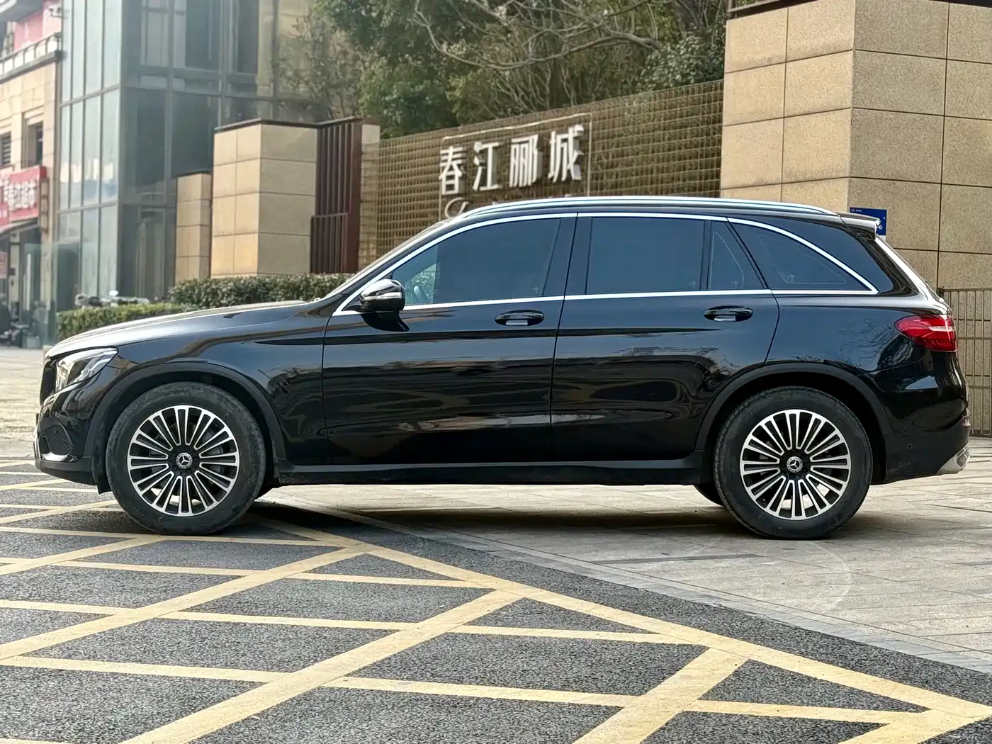 Mercedes-Benz GLC 2018 GLC 200 4MATIC фото 4