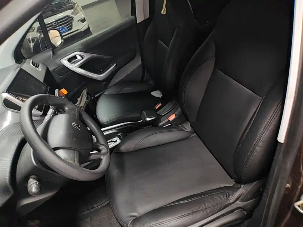 Peugeot 2008 2016 2014 1.6L Automatic Trend Edition