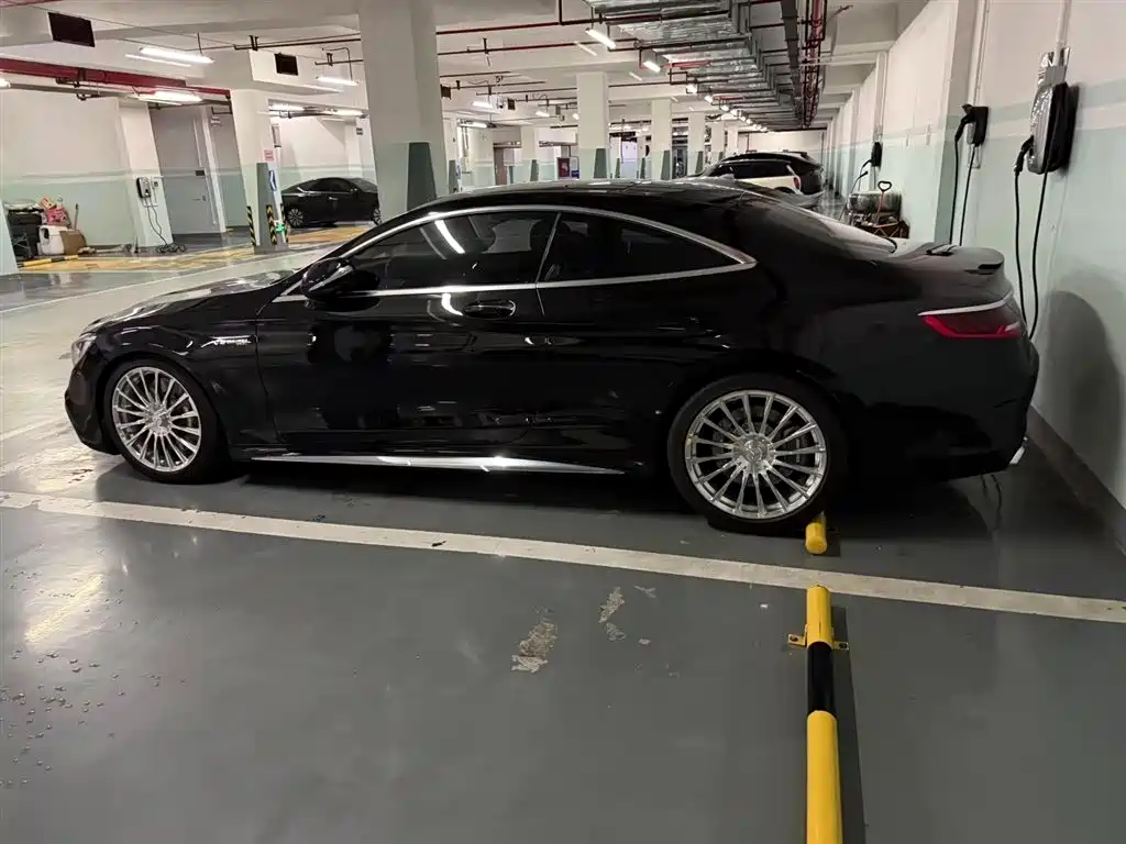 Mercedes-Benz S-Class AMG 2018 AMG S 63 4MATIC+ Coupe фото 4