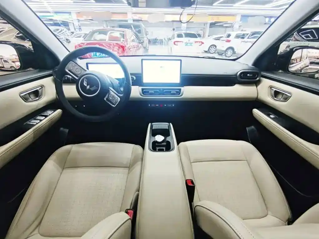 Wuling Motors Wuling Binguo PLUS 2024 2024 Model 330km 5-Seater