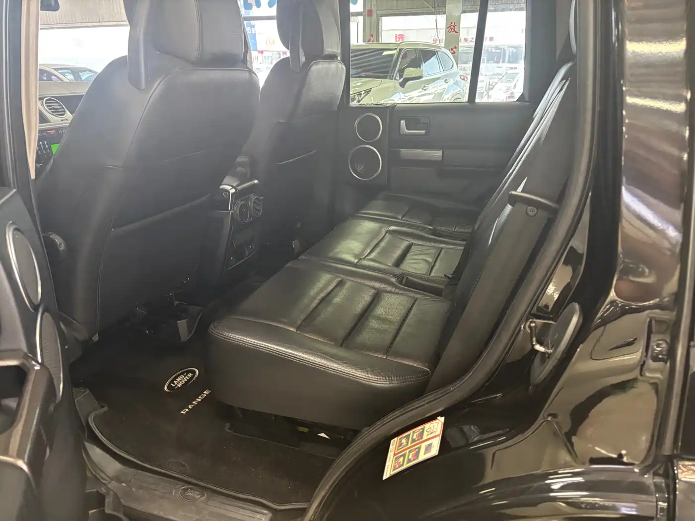 Land Rover Discovery 2005 Model 4.4 V8 HSE фото 3