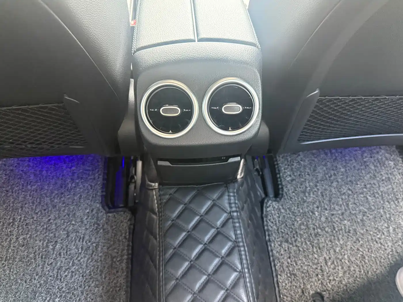 Mercedes-Benz A-Class 2020 A 200 L Sport Sedan фото 13