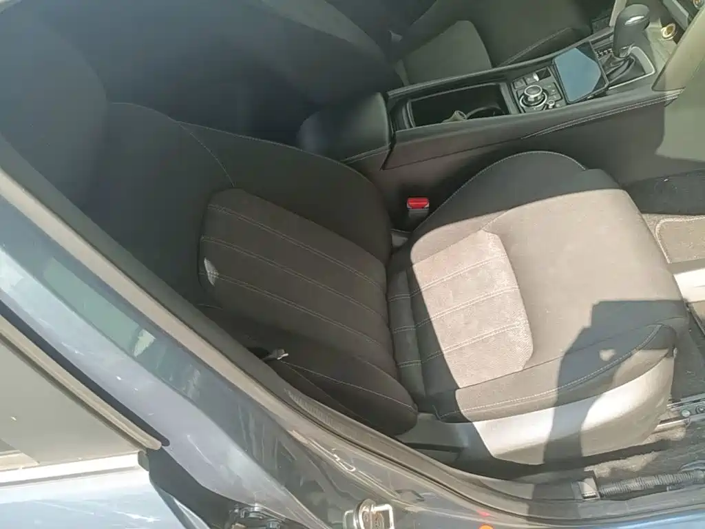 Photo 25 - Mazda CX-4