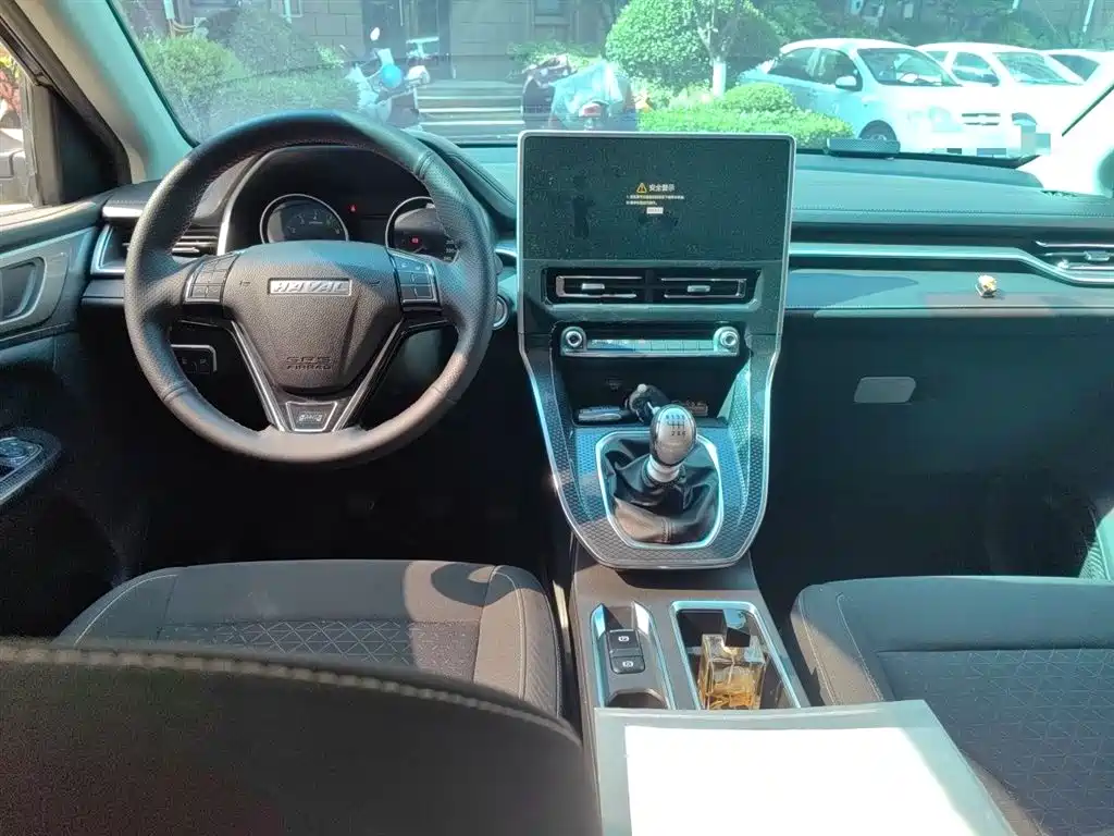 Haval M6 2021 PLUS 1.5T Manual Elite Smart Connect фото 13