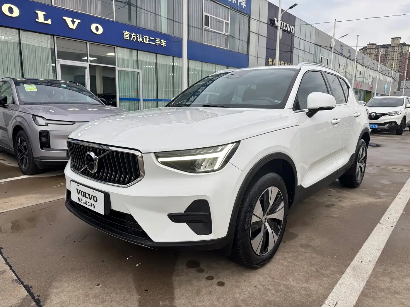 Volvo XC40 2024 2024 B3 Smart Elite Luxury Edition