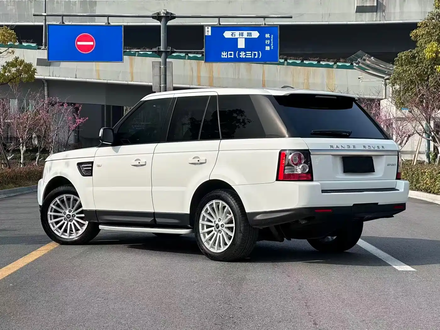 Land Rover Range Rover Sport 2013 3.0 TDV6 Black Label Limited Edition фото 9