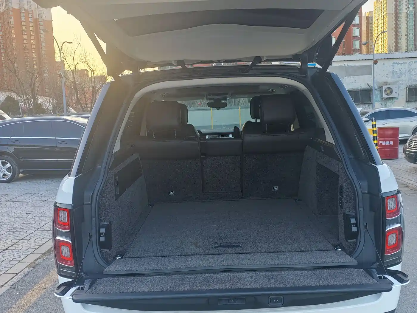 LAND ROVER RANGE ROVER