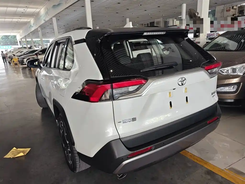 Toyota RAV4 Rongfang 2021 2.0L CVT 4WD Premium фото 5