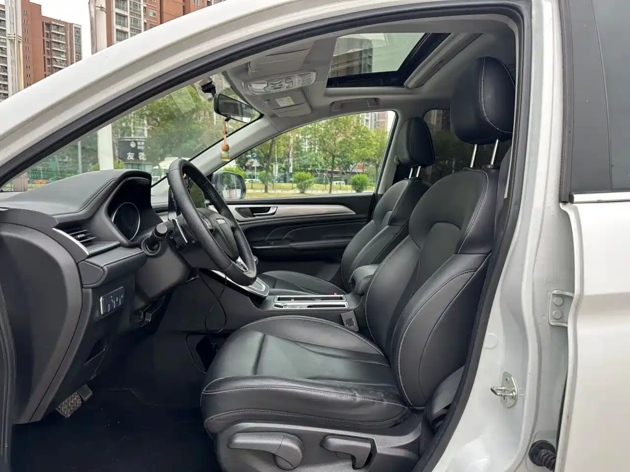 Haval M6 2021 PLUS 1.5T DCT Luxury Smart Connect фото 6