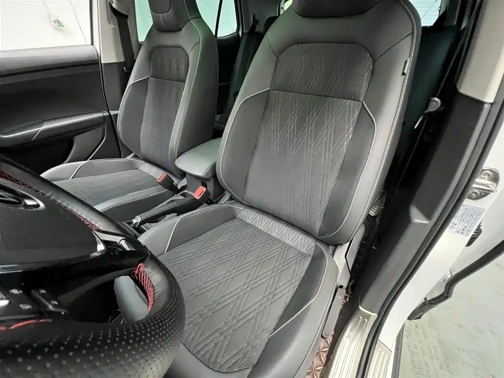 VOLKSWAGEN TU KAI