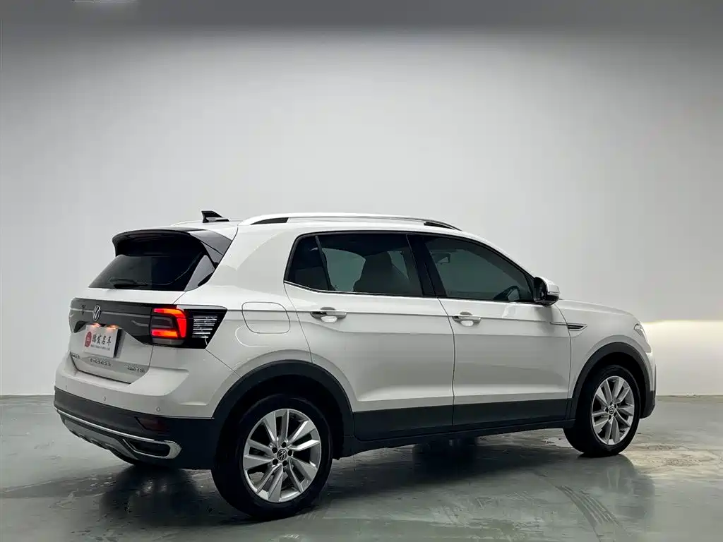 VOLKSWAGEN TU KAI