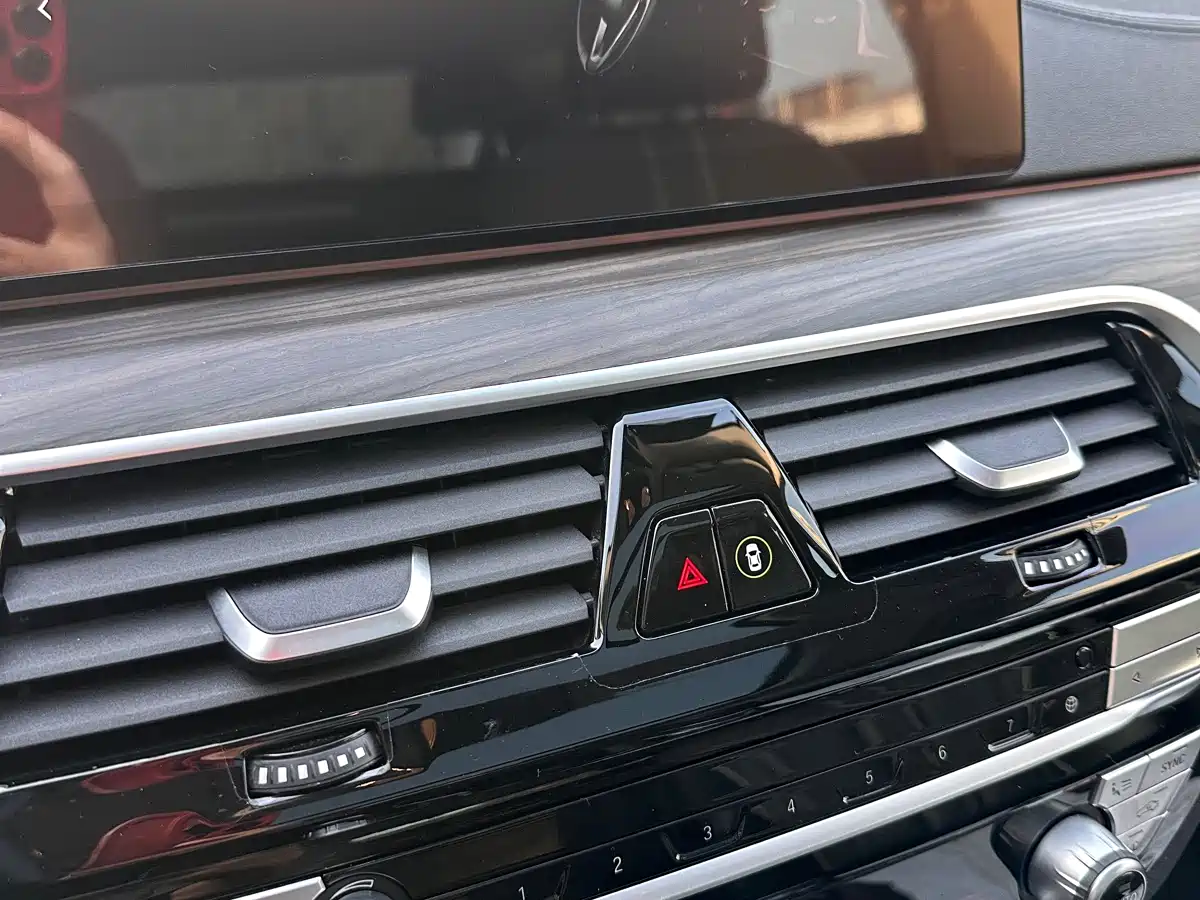 BMW 6 Series GT 2020 630i Luxury Design Package фото 9