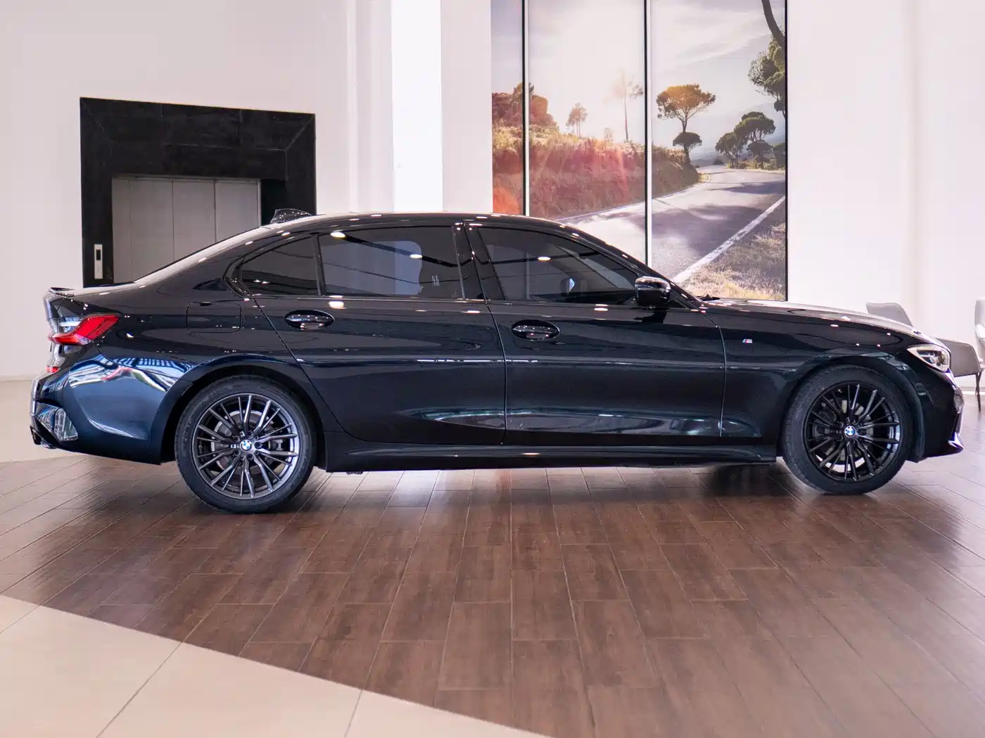 BMW 3 Series 2022 320Li M Sport Package фото 8