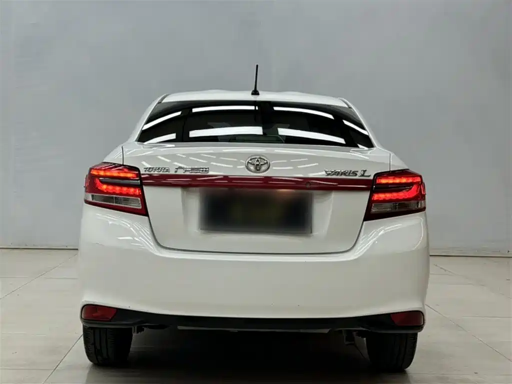 Toyota YARiS L Zhi Xiang 2018 1.5E CVT Champion Limited Edition фото 6