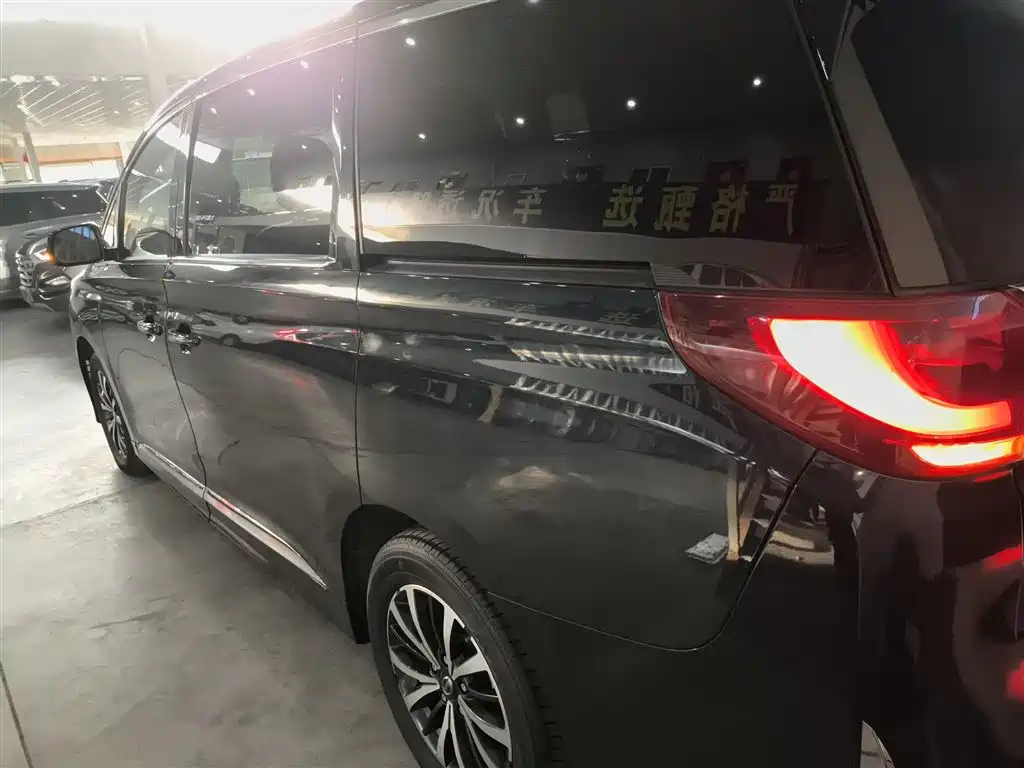 GAC Trumpchi Trumpchi M8 2023 Leading Series 390T Premium Edition фото 21