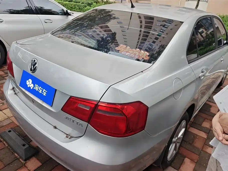 Volkswagen Jetta 2015 1.4L Manual Comfort фото 3