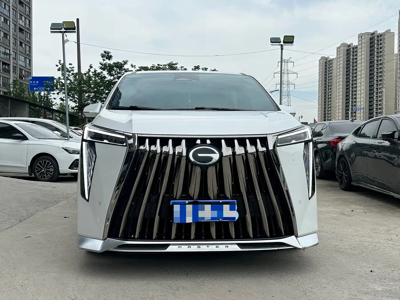GAC Trumpchi Trumpchi M8 2023 Model Master Series Hybrid Royal Edition фото 2
