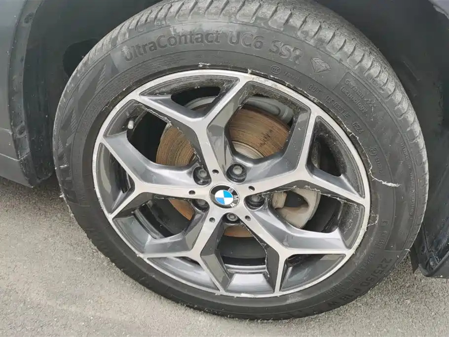 BMW X1 2018 sDrive18Li Premium Model фото 6