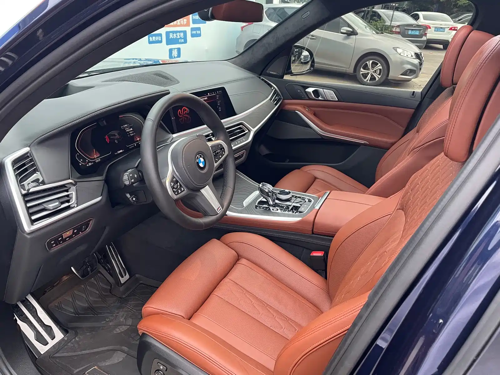 صورة 8 - BMW X7