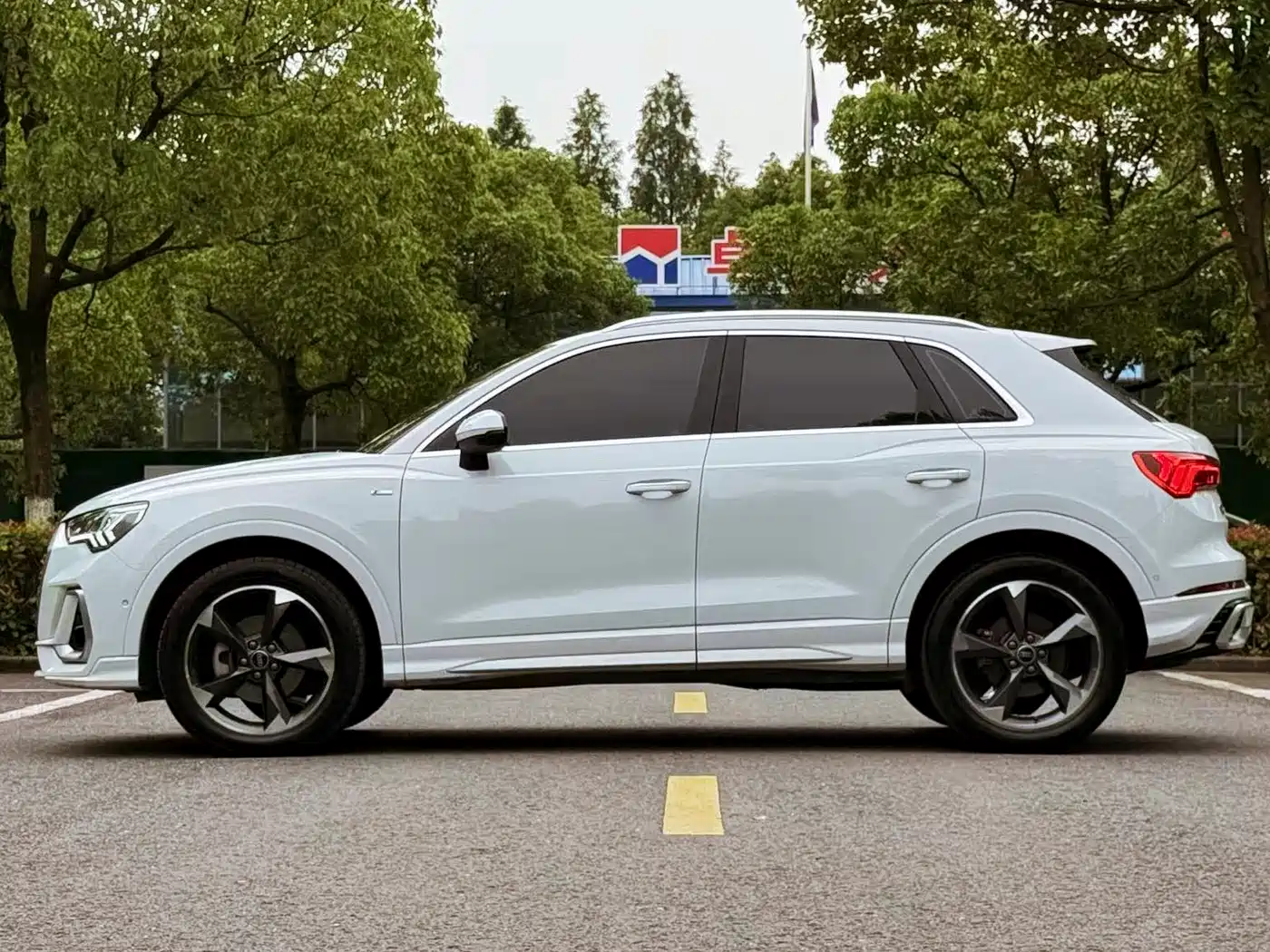 Audi Q3 2024 40 TFSI Fashion Sport фото 8