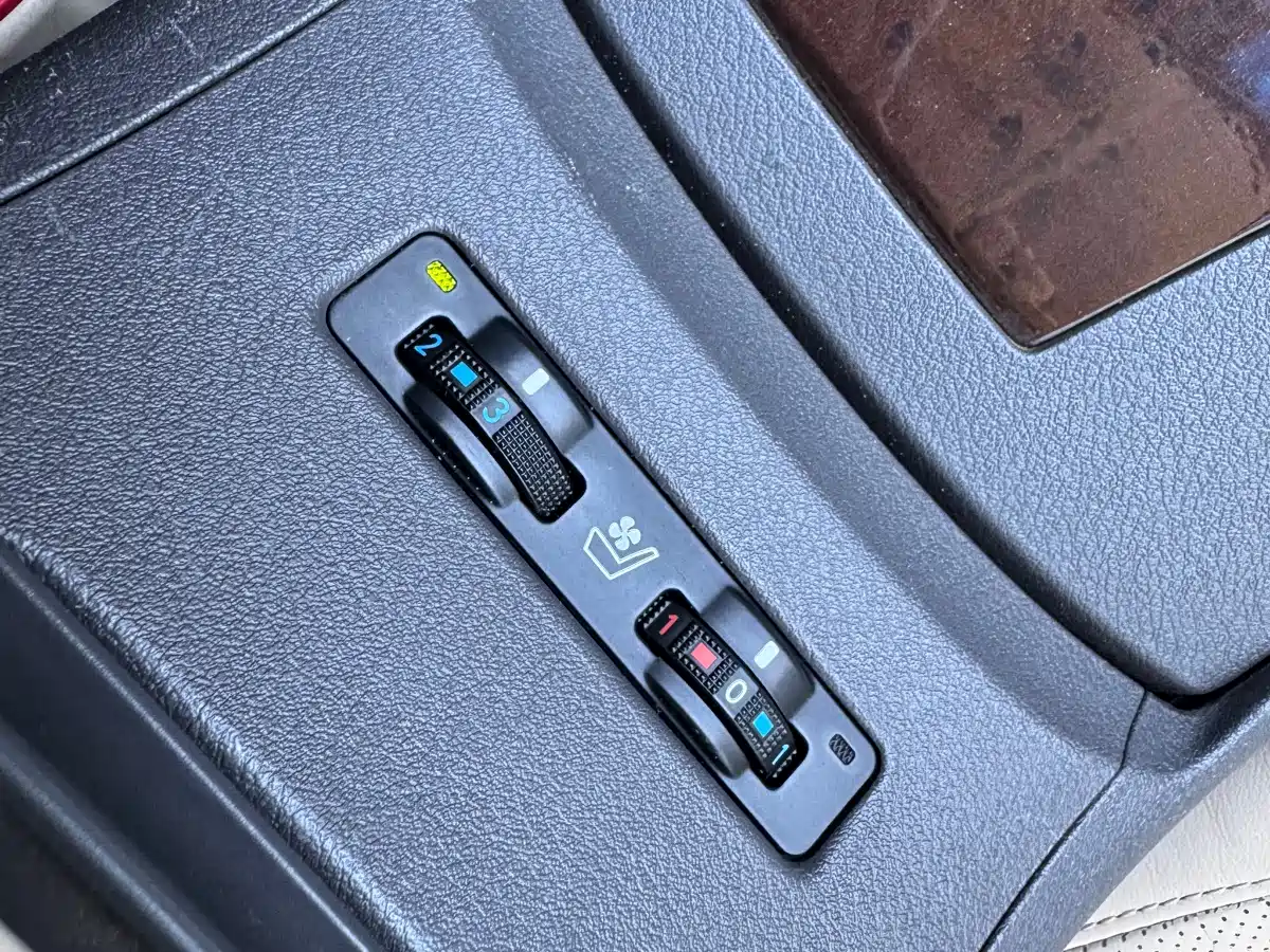 Lexus ES 2010 240 Luxury Edition фото 20