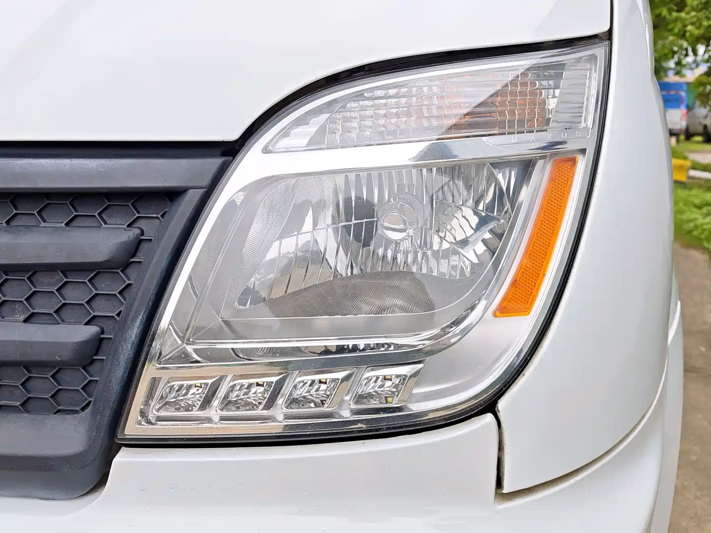 SAIC Maxus Xintu V80 2021 2.0T PLUS Manual Business Travel Edition Long Wheelbase Medium Roof 9 Seats фото 19