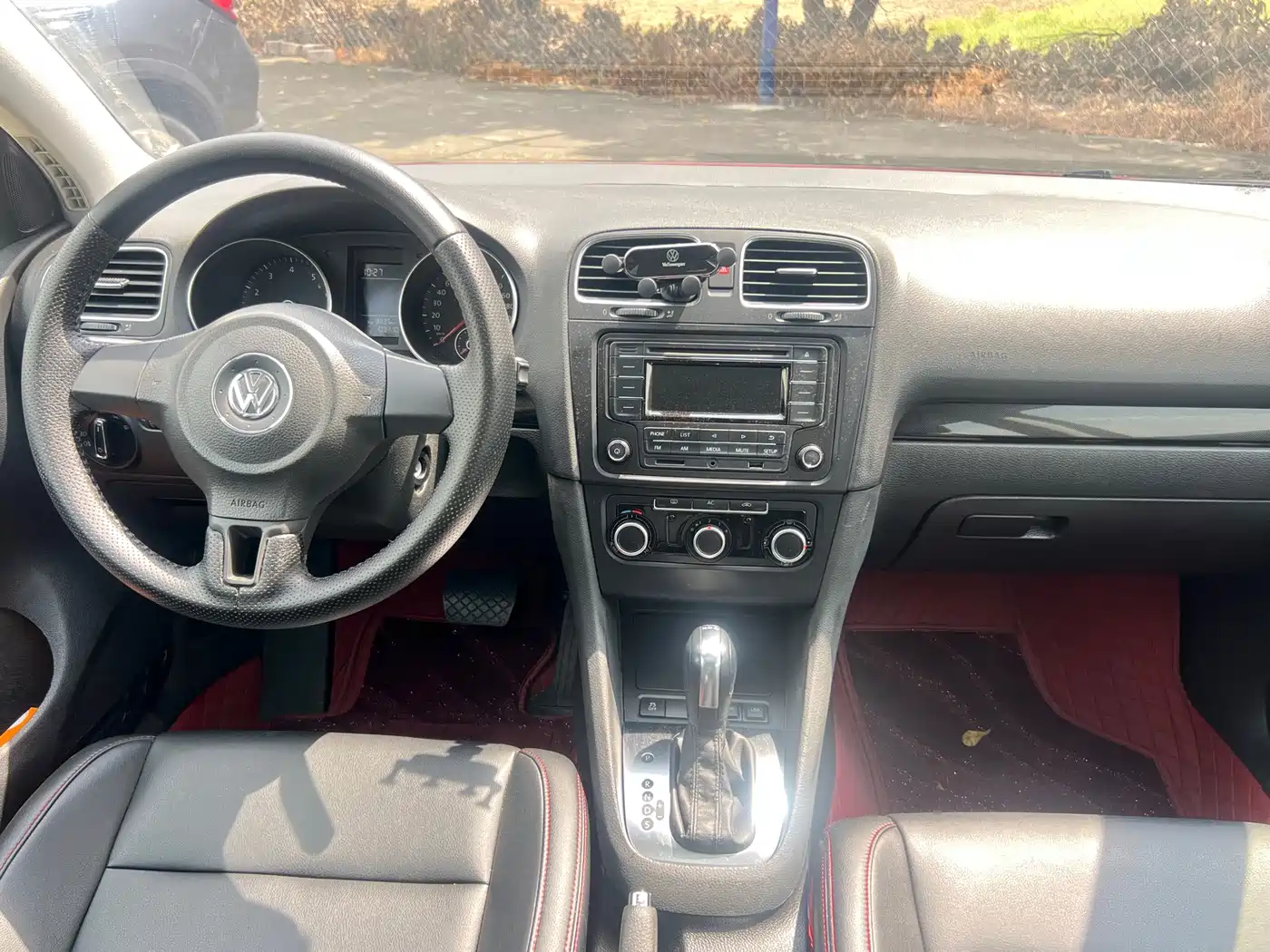 Фото 20 - Volkswagen Golf