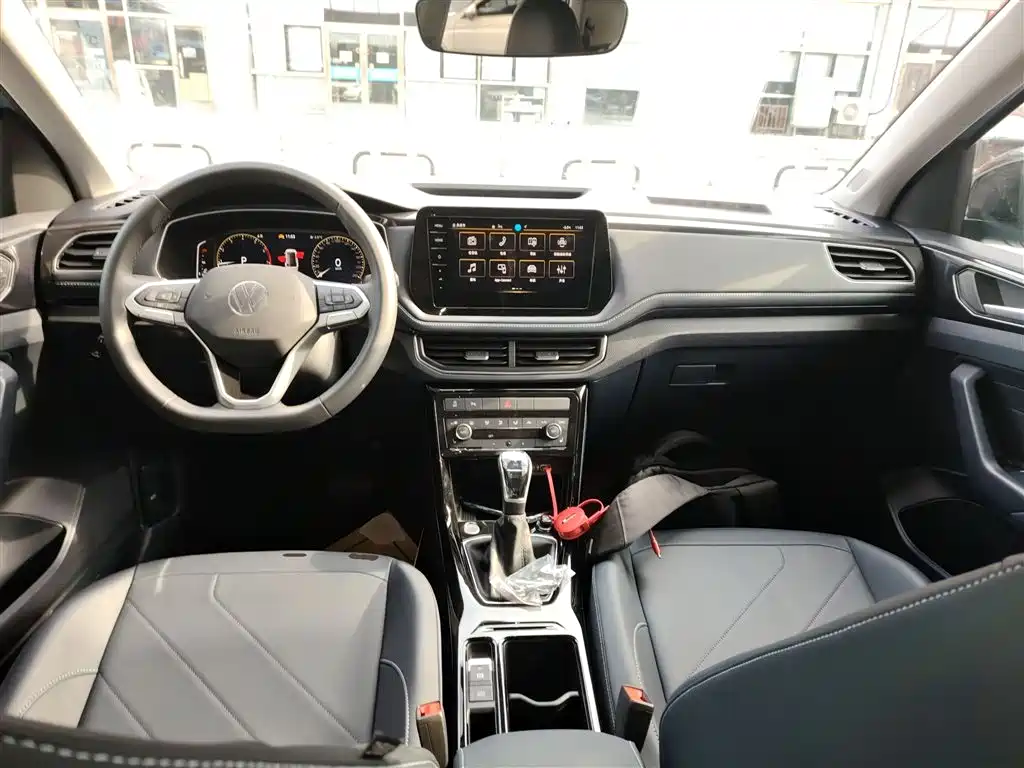 Volkswagen Tharu 2025 New Edge 300TSI Enjoyment Edition фото 10