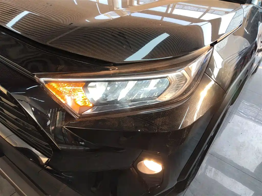 Toyota RAV4 Rongfang 2022 2.0L CVT 4WD Trend Plus Edition фото 15