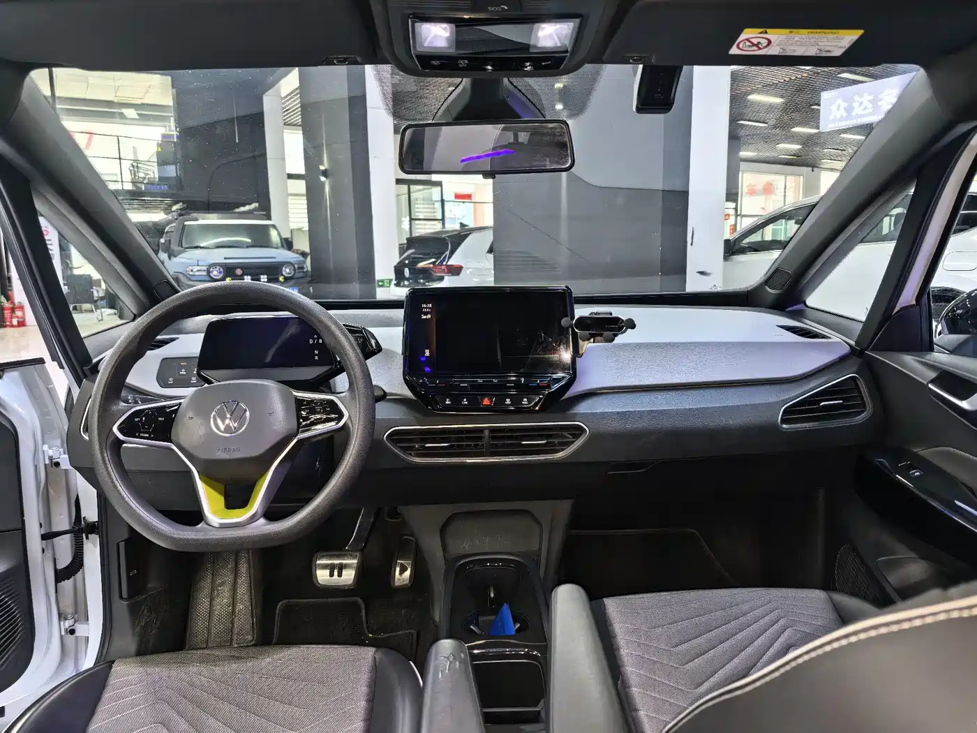 Volkswagen ID.3 2023 Pure Smart Edition фото 9