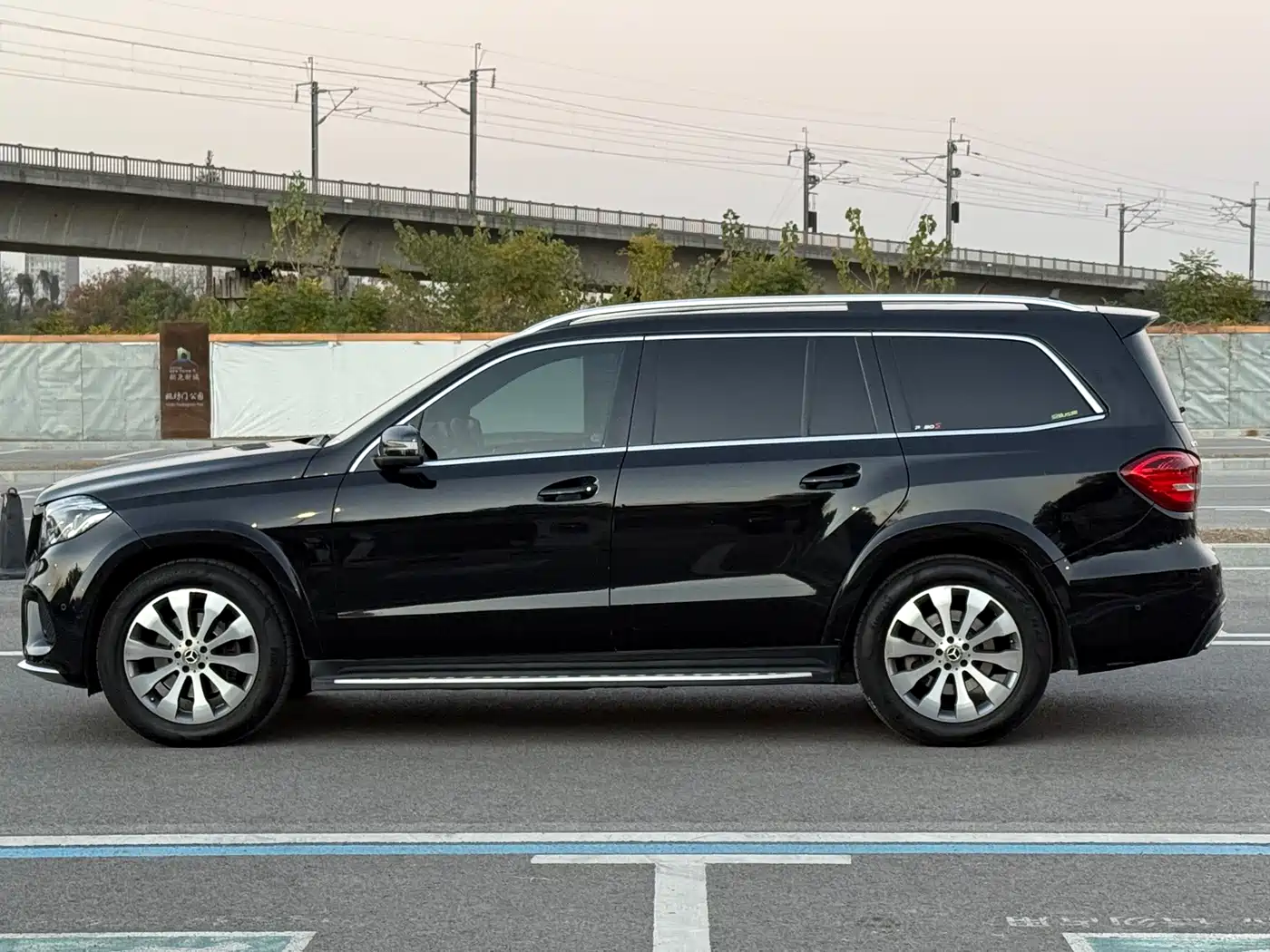 Mercedes-Benz GLS 2017 GLS 400 4MATIC Dynamic фото 4