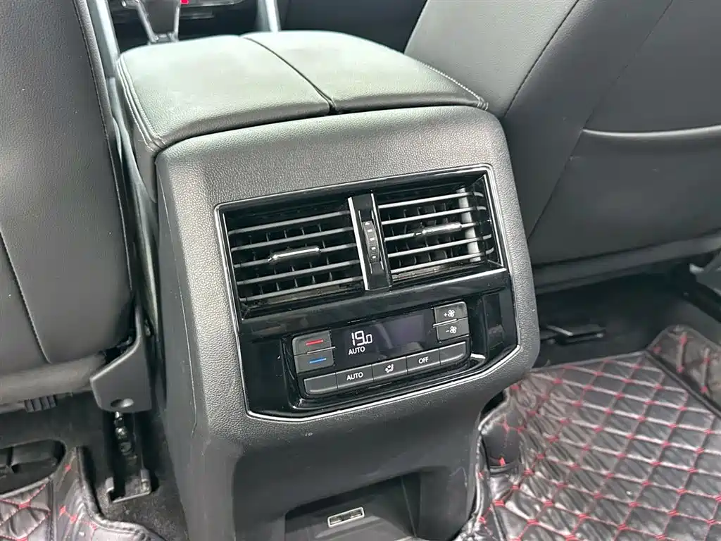 Volkswagen Teramont 2017 330TSI 2WD Comfort Edition фото 19