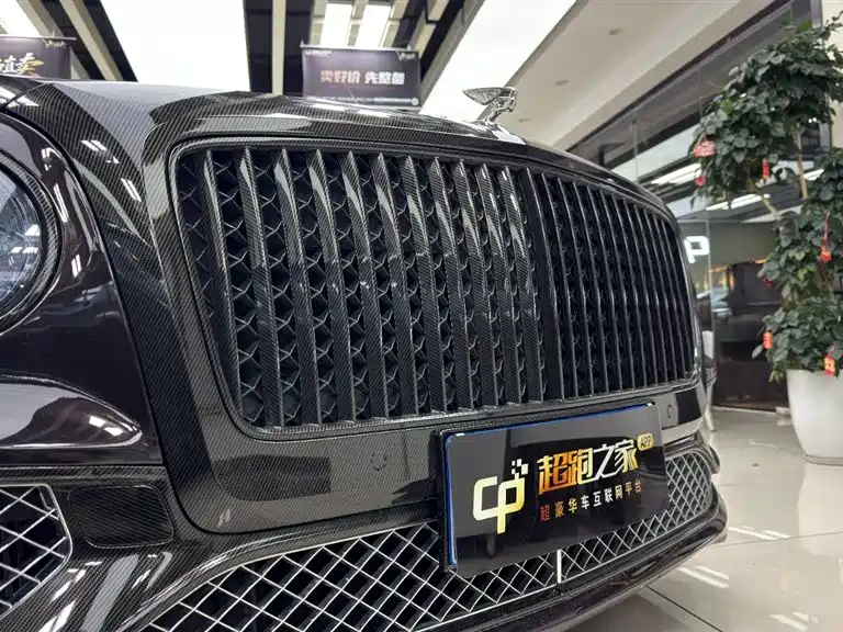 Bentley Flying Spur 2021 4.0T V8 Standard Version фото 8