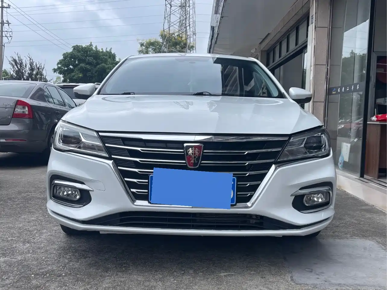 Roewe i5 2019 2019 1.5L Auto 4G-Connected Langyue Edition