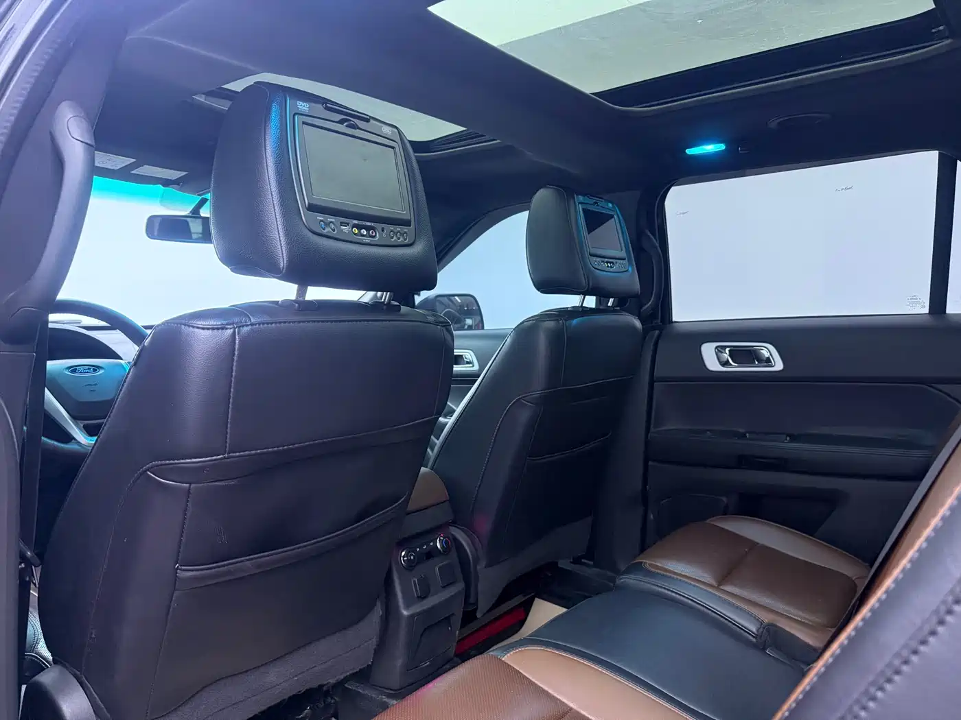 Ford Explorer (Import) 2013 2013 3.5L Premium Edition