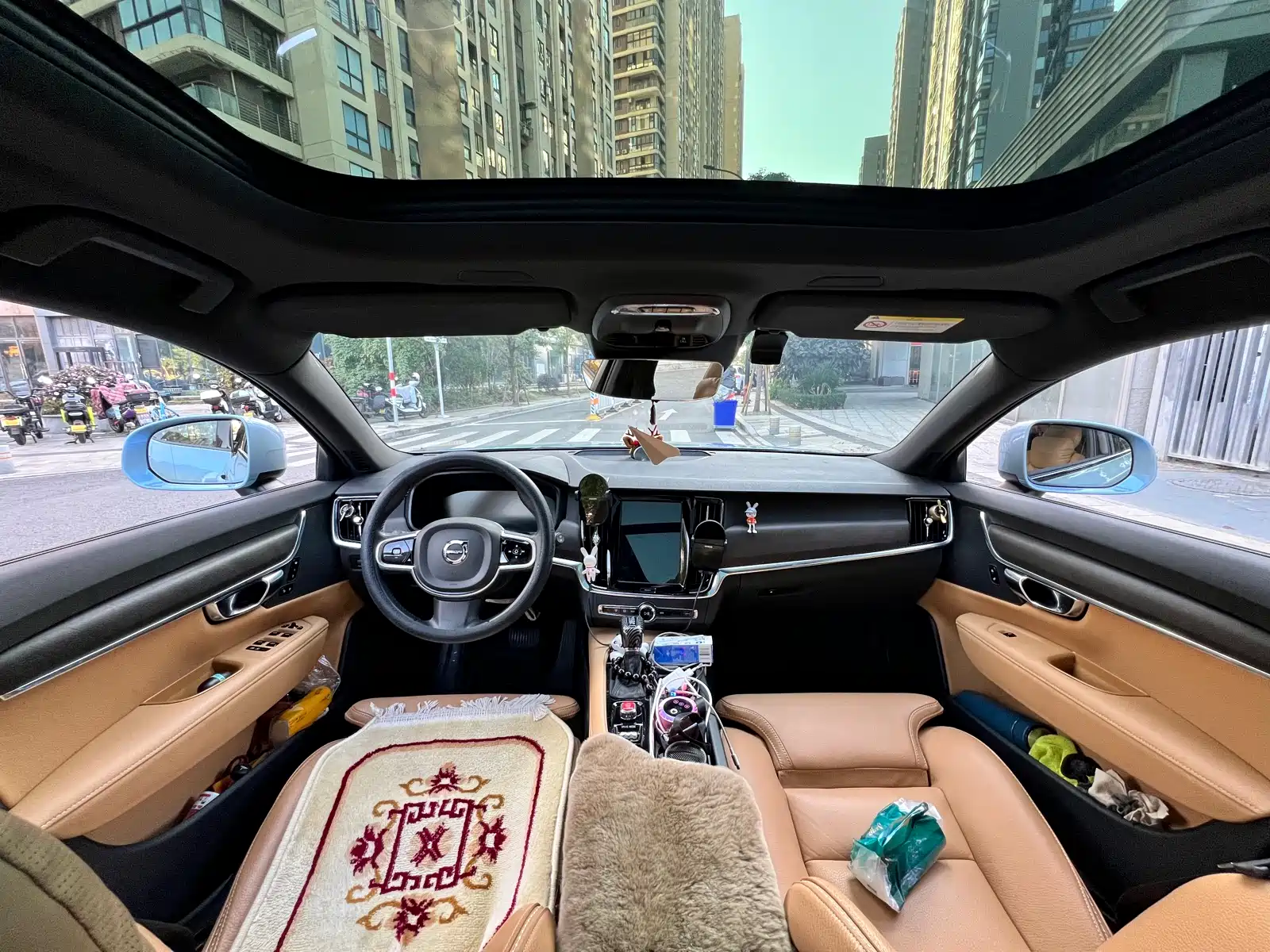 Photo 10 - Volvo V90
