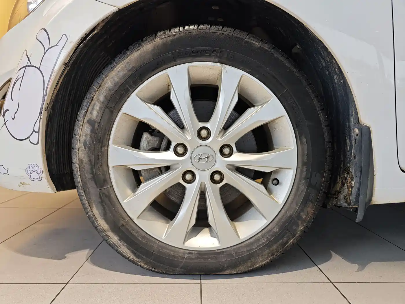 Hyundai Langdong 2016 1.6L Automatic Premium Edition фото 5